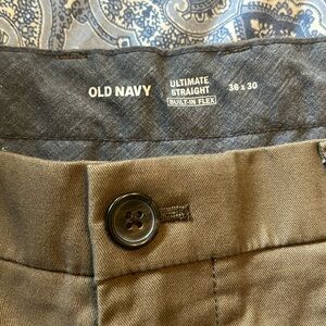 Old Navy olive Khaki Ultimate Straight Chinos, 36x30, NWOT
